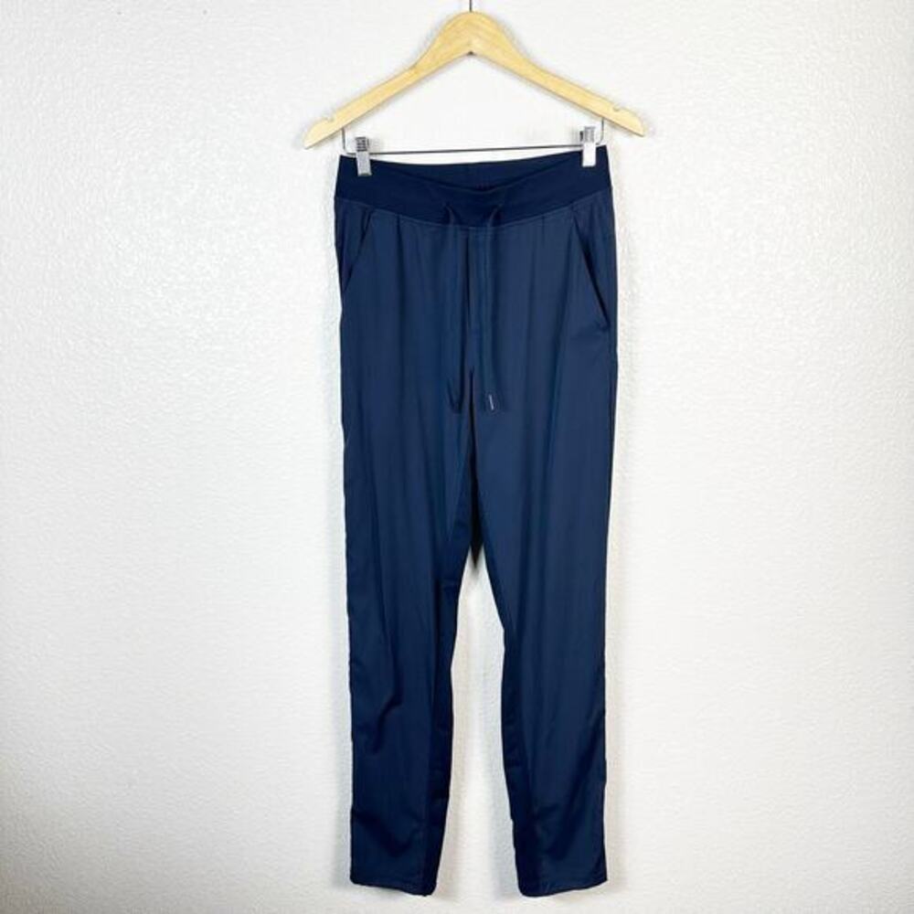 Lululemon Mens  Size Small Great Wall Athleisure Pants 32" in Melanie Blue‎